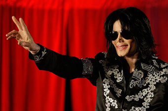 Майкл Джексон арендовал дом в пригороде Лондона