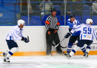 Хоккеисты "Динамо" обыграли "Барыс" на домашнем льду 