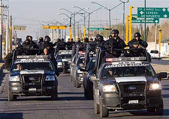 В Мексике за связь с наркомафией арестовали 15 полицейских