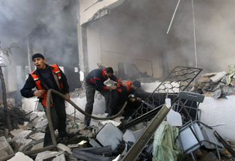 ВВС Израиля начали бомбить здания правительства в Газе 