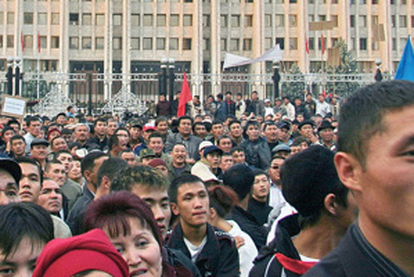 С начала 2010 года в Бишкеке прошло свыше 220 митингов 