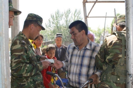 Узбекистан начал эвакуацию жителей на границе с Киргизией
