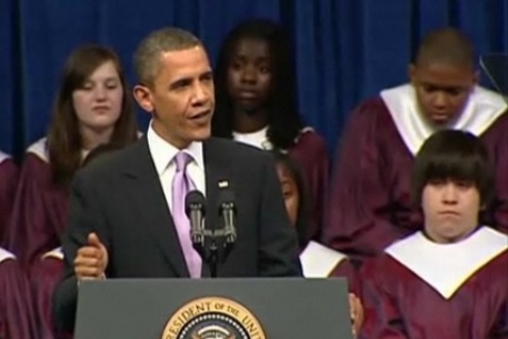 Американский выпускник заснул во время речи Обамы