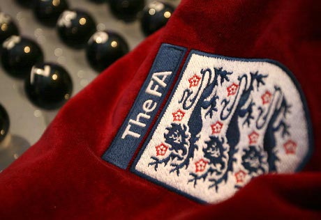 Глава Футбольной ассоциации Англии подал в отставку из-за недоверия к ФИФА