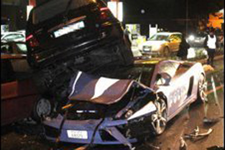 Итальянские полицейские разбили патрульный Lamborghini