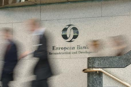 Получение кредита от ЕБРР оказалось под угрозой из-за акций в Химкинском лесу