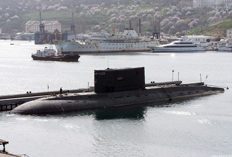 Подлодка Черноморского флота подала сигнал SOS