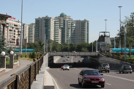 Дороги в центре Алматы сделают платными