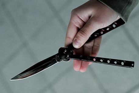 В Британии подросток нанес мужчине 142 ножевых ранения