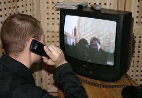 В Казахстане заключенные получат возможность видео-свиданий