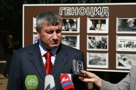 Прокуратура обыскала офис главного оппозиционера Южной Осетии