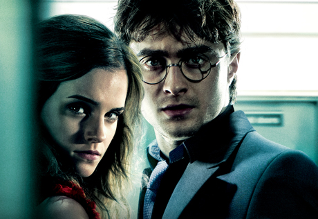Финальная часть "Гарри Поттер и Дары Смерти" названа самым ожидаемым фильмом 2011 года