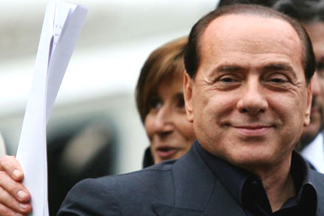 Берлускони вернулся к активной политической деятельности