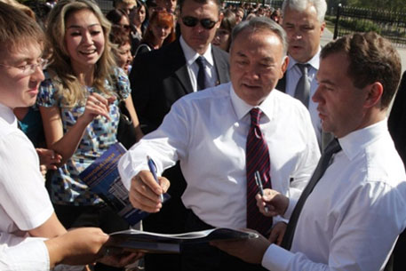 Назарбаев предложил Медведеву перебросить сибирские реки на юг