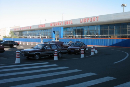 Казахстанцы двое суток не могли вылететь из Урумчи