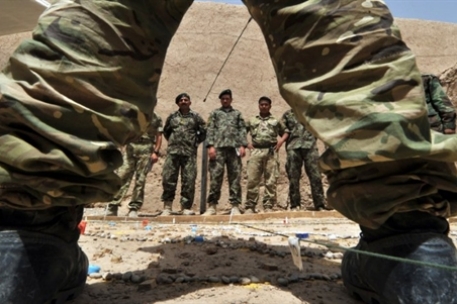 Афганский солдат расстрелял троих британских военных