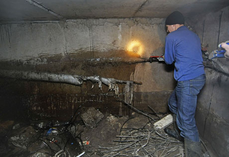В Уральске водопроводчика оштрафовали за нецензурную брань