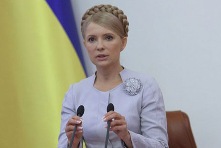 Тимошенко ответила назвавшему ее "бомжом" Ющенко