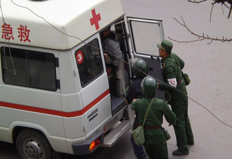 В КНР двое россиян попали в больницу после потасовки с местными жителями