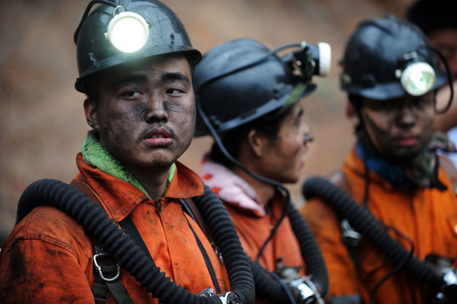 Шестеро горняков погибли, 12 ранены на шахте в Китае