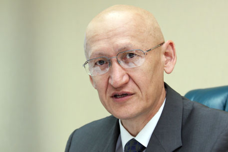 Министр финансов Казахстана раскрыл свои доходы