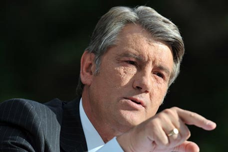 Ющенко назвал Черноморский флот "дестабилизирующим положение"
