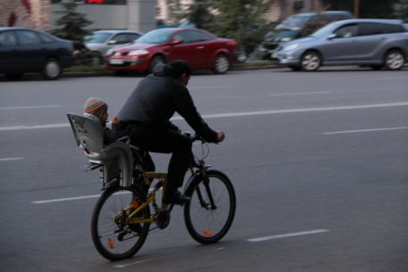 Первую велодорожку в Алматы построят в 2010 году