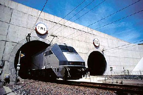 В Германии пассажиры три часа просидели в застрявшем в туннеле поезде