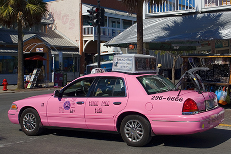 В Палестине появится дамское такси розового цвета