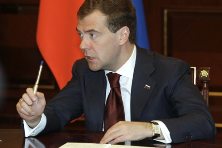 Медведев поручил создать на Кавказе группу по борьбе с терроризом