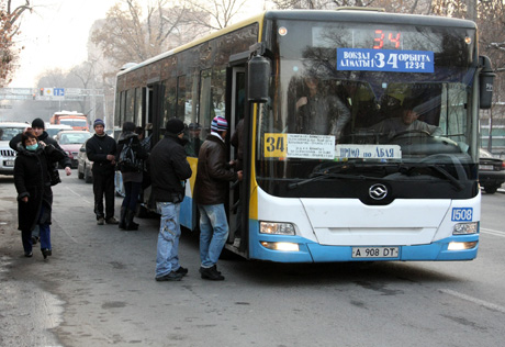 Работу общественного транспорта Астаны оценили на "четверку"