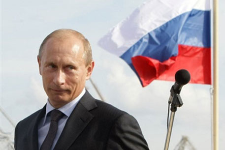 Путин выделил из резервного фонда компенсации семьям погибших на ГЭС 