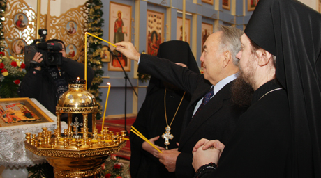 Православные Казахстана призвали Назарбаева провести референдум