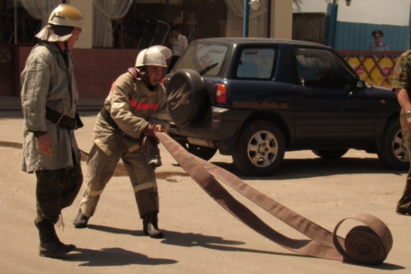 Из-за пожара в ДВД Караганды эвакуировали 320 человек