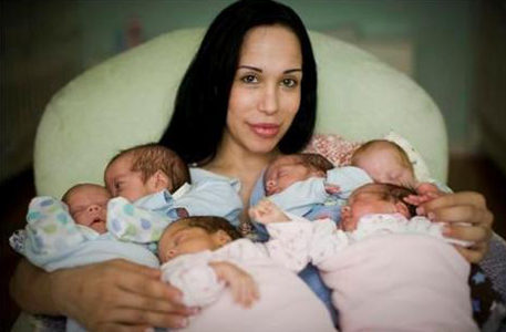 Медики опровергли беременность туниски 12 детьми