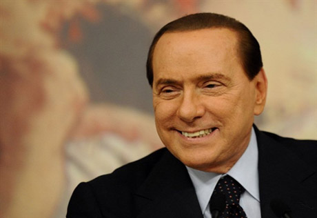 Парламент Италии проголосует о вотуме недоверия Берлускони