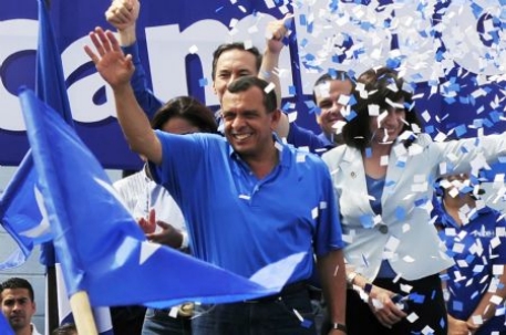 Порфирио Лобо стал лидером на выборах президента в Гондурасе