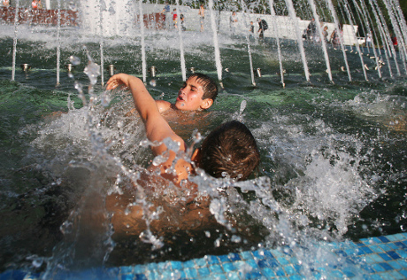 В России подросток утонул в фонтане