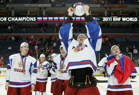 Молодежная сборная России по хоккею прилетит в Москву 8 января
