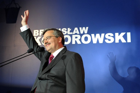 На выборах президента Польши лидировал Бронислав Коморовский