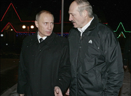 Лукашенко поздравил премьера, а не президента