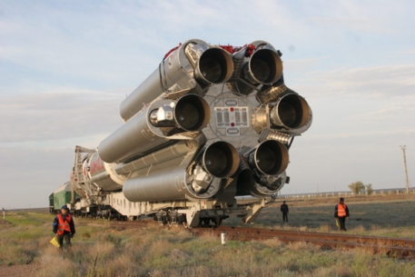 На космодром Байконур отправлена новая ракета "Протон-М"