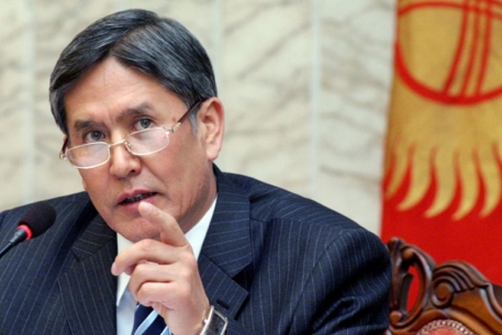 Атамбаев предложил проверить временное правительство на коррупцию