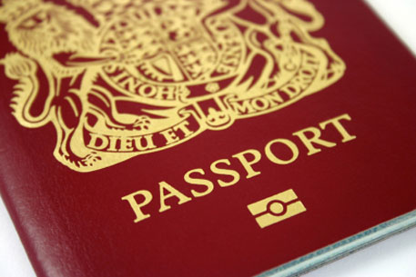 МВД Великобритании защитила новые паспорта от подделки
