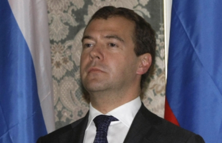 Медведев решил назначать губернаторов за 45 дней