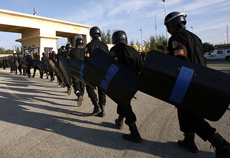Правительство Египта ввело войска в Каир для разгона демонстраций