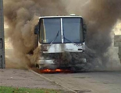 В Жамбылской области сгорел пассажирский автобус