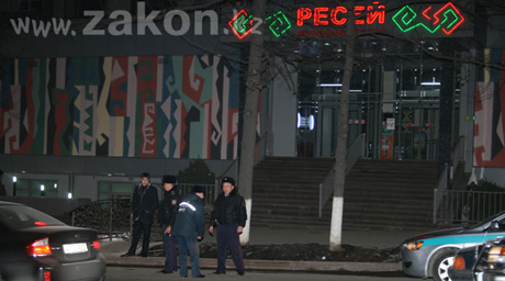 В Алматы полицейские ищут "заминировавшего" супермаркет "Ресей"