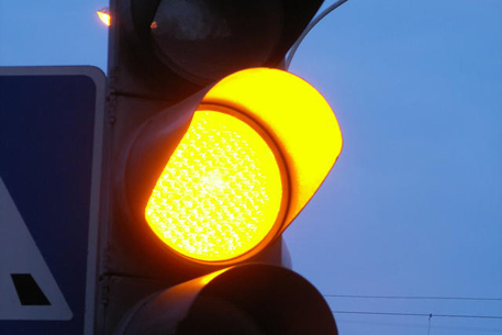 ГАИ Украины отменила желтый сигнал светофора