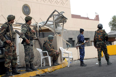 Угрозы "Аль-Каиды" заставили США закрыть посольство в Йемене